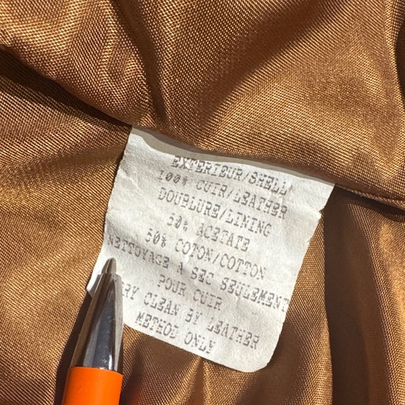 Vintage Brown Leather Vest - Picture 8 of 8